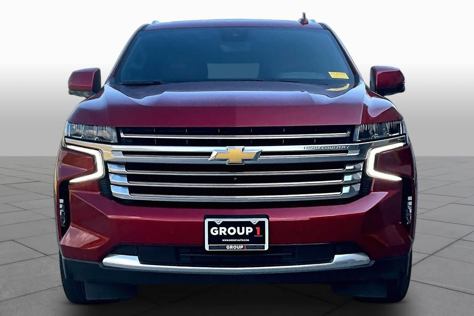 Used 2023 Chevrolet Suburban High Country AWD/4WD image 4