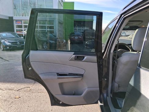 Used 2013 Subaru Forester 2.5X image 16
