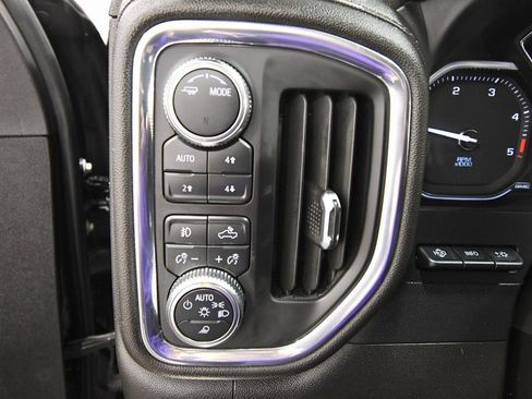 Used 2023 GMC Sierra 3500 Denali w/ Denali Ultimate Package image 20