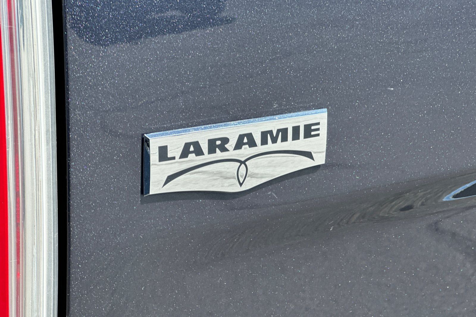Used 2017 RAM 1500 Laramie w/ Convenience Group AWD/4WD image 26