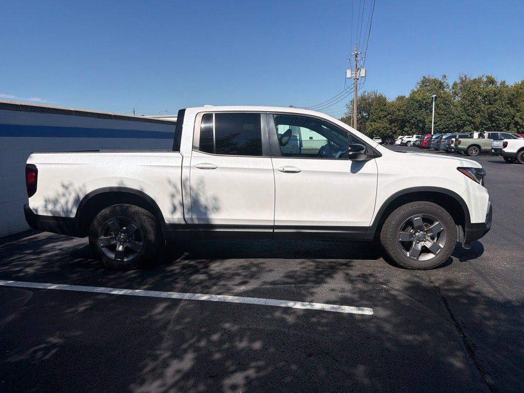 Certified 2025 Honda Ridgeline TrailSport image 6