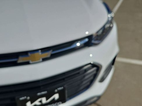 Used 2020 Chevrolet Trax LS image 10