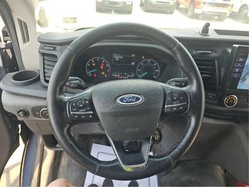 Used 2022 Ford Transit 350 DRW RWD image 7