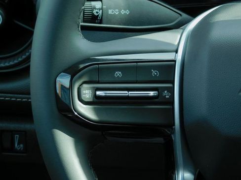 New 2026 Chevrolet Colorado LT image 18