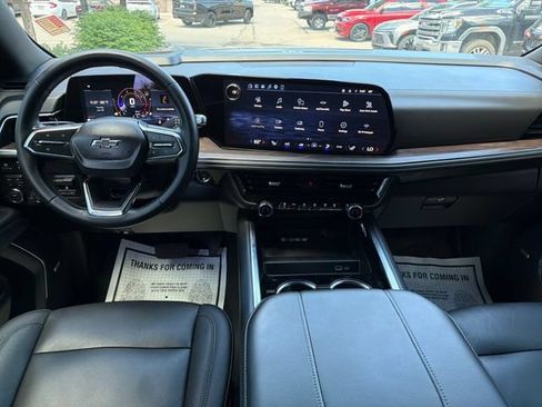 Used 2026 Chevrolet Tahoe Z71 w/ Comfort Package AWD/4WD image 12
