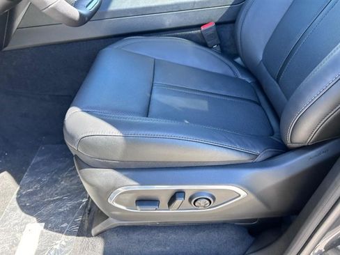 New 2024 Jeep Wagoneer L Series III w/ Premium Group I image 25