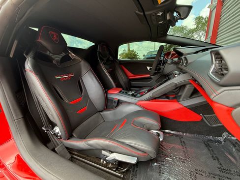 Used 2020 Lamborghini Huracan EVO RWD image 18