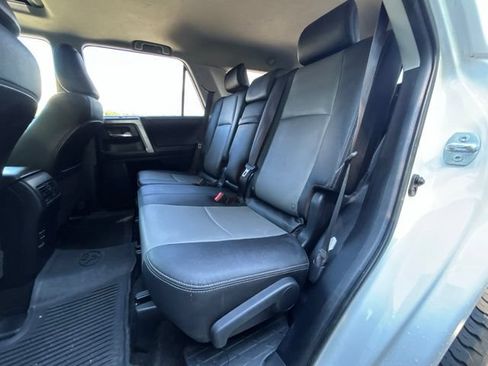 Used 2019 Toyota 4Runner SR5 Premium AWD/4WD image 31