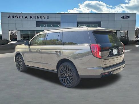 New 2026 Ford Expedition Platinum AWD/4WD image 5