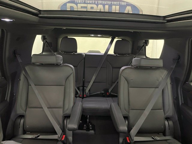 Used 2024 Chevrolet Tahoe High Country AWD/4WD image 15