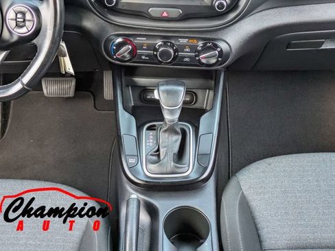 Used 2020 Kia Soul GT-Line FWD image 22