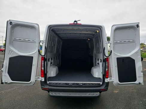 New 2026 Mercedes-Benz Sprinter 2500 image 13