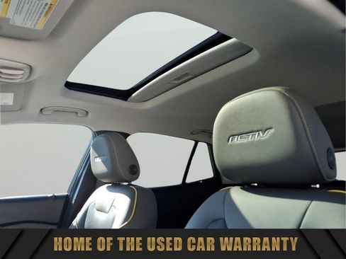 Used 2024 Chevrolet Trax ACTIV w/ Sunroof Package FWD image 28