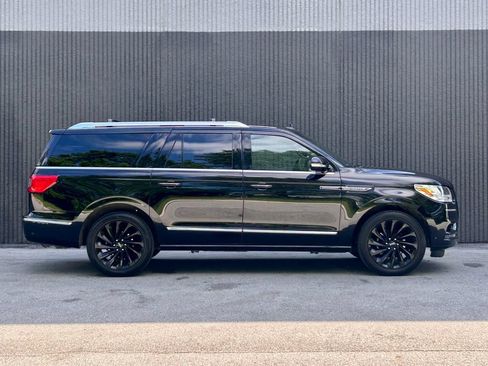 Used 2021 Lincoln Navigator L Reserve AWD/4WD image 7