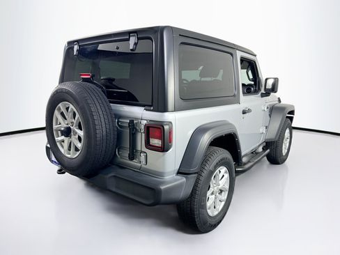 Used 2023 Jeep Wrangler Sport AWD/4WD image 5