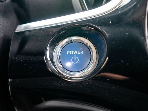 Used 2018 Toyota Prius Prime Premium FWD image 28