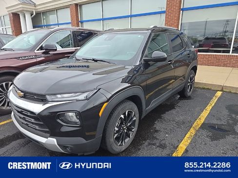 Used 2022 Chevrolet TrailBlazer LT FWD image 13