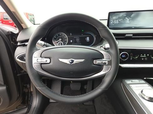 Used 2025 Genesis GV70 2.5T w/ Select Package AWD/4WD image 8