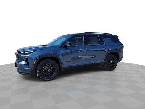 New 2026 Chevrolet Traverse LT w/ Midnight/Sport Edition FWD image 4