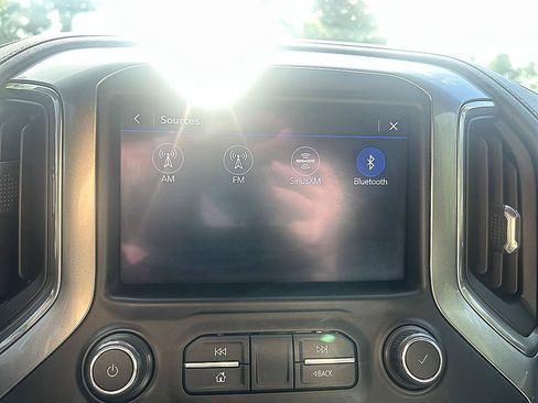 Used 2019 Chevrolet Silverado 1500 RST AWD/4WD image 17