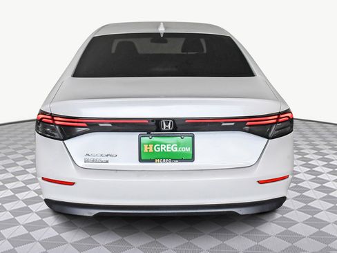 Used 2023 Honda Accord EX image 7