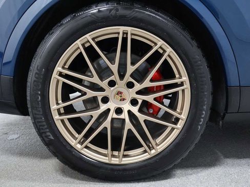 Certified 2026 Porsche Cayenne S AWD/4WD image 38