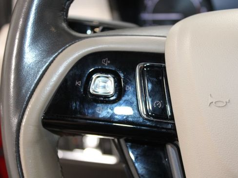 Used 2021 Lincoln Corsair AWD w/ Premium Package image 22