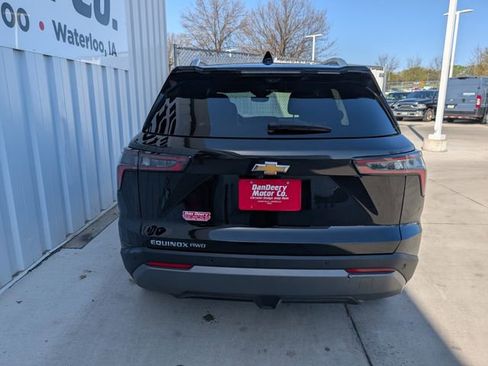 Used 2025 Chevrolet Equinox LT w/ Convenience Package II AWD/4WD image 23