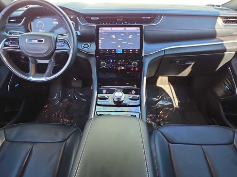 Certified 2022 Jeep Grand Cherokee L Overland image 14