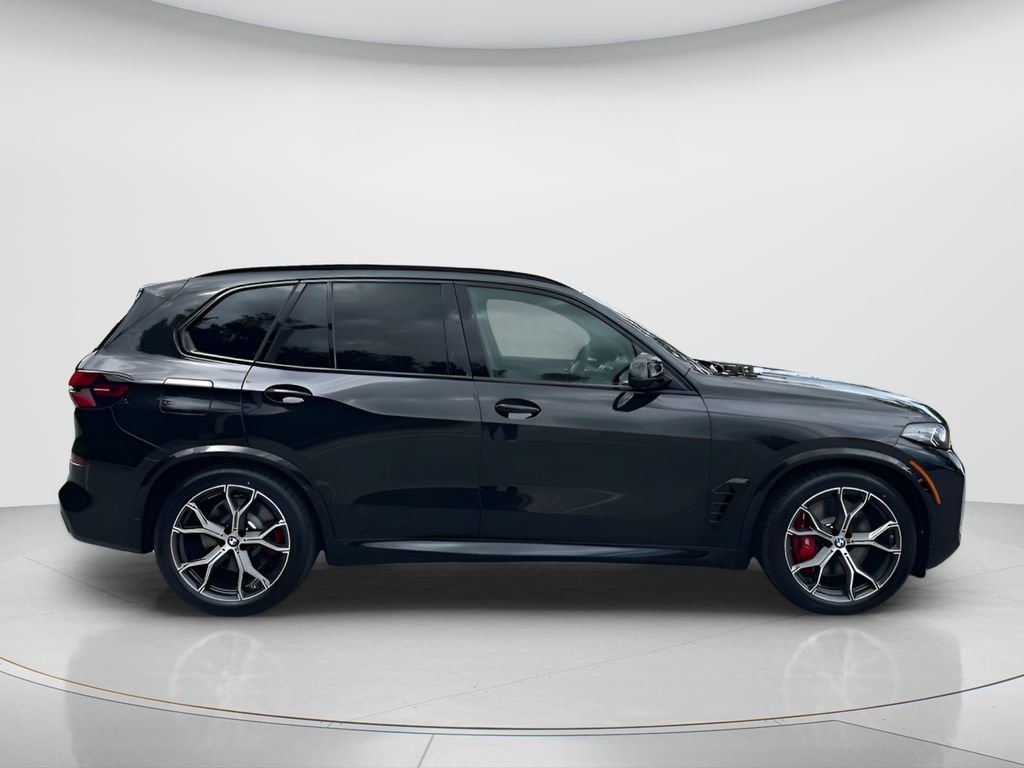New 2026 BMW X5 xDrive50e w/ M Sport Package AWD/4WD image 4