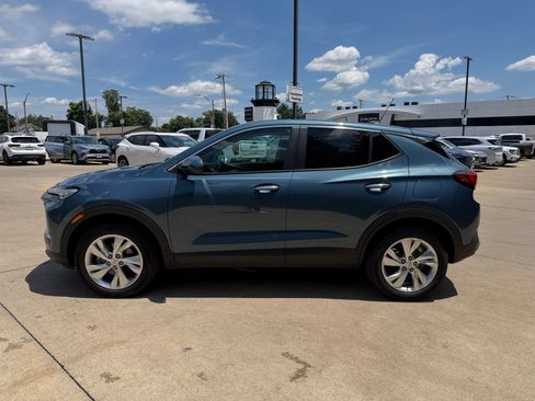 Used 2024 Buick Encore GX Preferred w/ Comfort Package AWD/4WD image 8