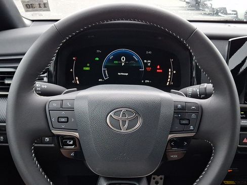 Used 2026 Toyota Camry SE w/ Convenience Package AWD/4WD image 19