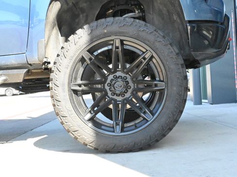 Used 2024 Chevrolet Silverado 1500 LT Trail Boss image 34