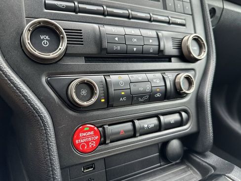 Used 2017 Ford Mustang Shelby GT350 image 23