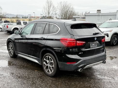 Used 2021 BMW X1 xDrive28i image 4