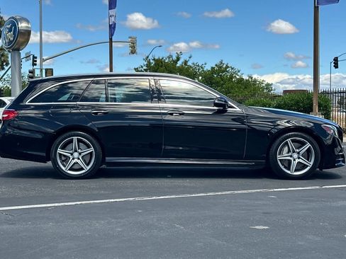 Used 2017 Mercedes-Benz E 400 4MATIC Wagon image 8