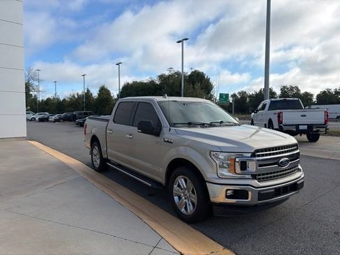 Used 2018 Ford F150 XLT w/ Equipment Group 302A Luxury RWD image 7