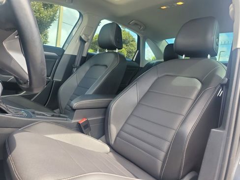 Used 2023 Volkswagen Jetta SE image 21