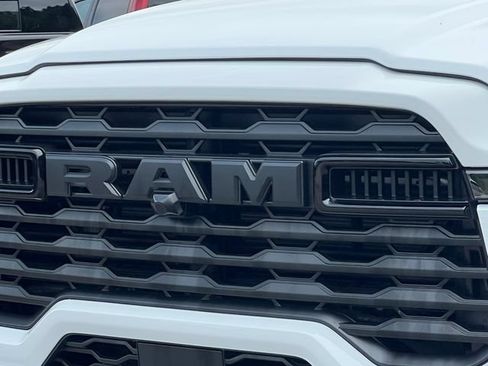 Used 2025 RAM 2500 Big Horn AWD/4WD image 41