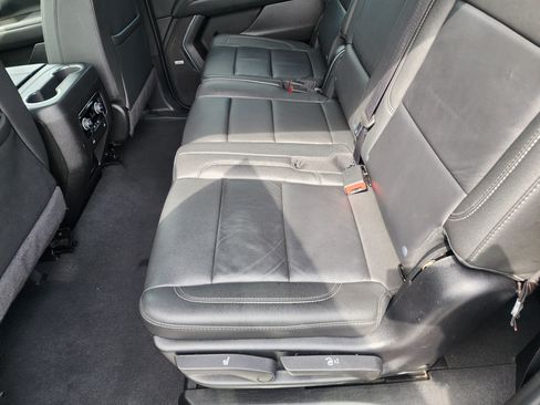 Used 2024 Chevrolet Suburban LT AWD/4WD image 13