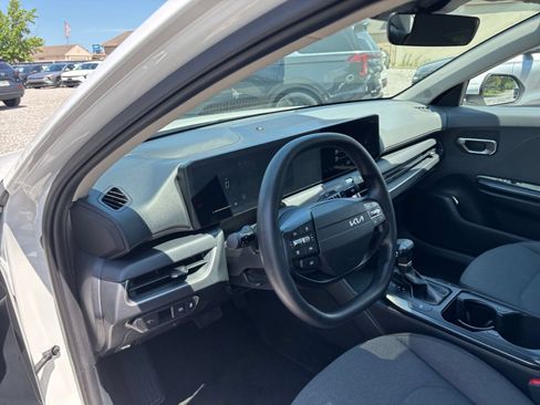 Used 2025 Kia K4 FWD image 34