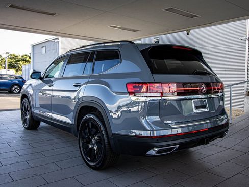 New 2026 Volkswagen Atlas SE image 12