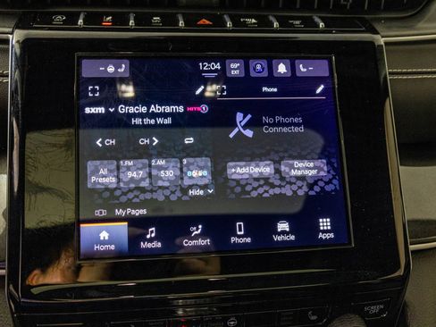 Used 2023 Jeep Grand Cherokee Altitude AWD/4WD image 27
