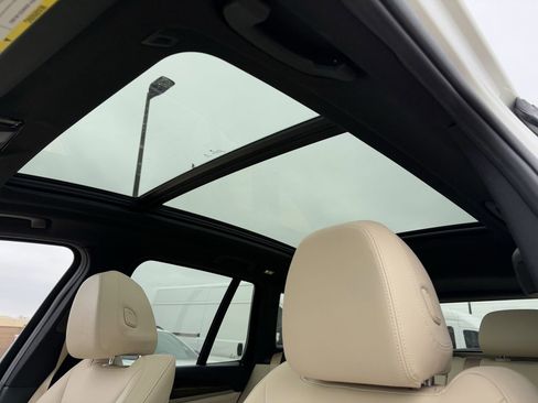 Used 2019 BMW X3 sDrive30i RWD image 25