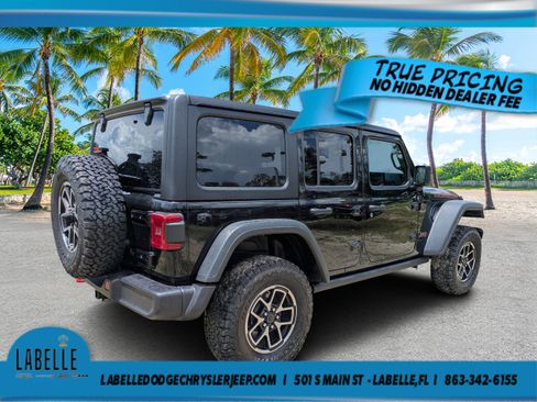 Used 2026 Jeep Wrangler Unlimited Rubicon AWD/4WD image 3
