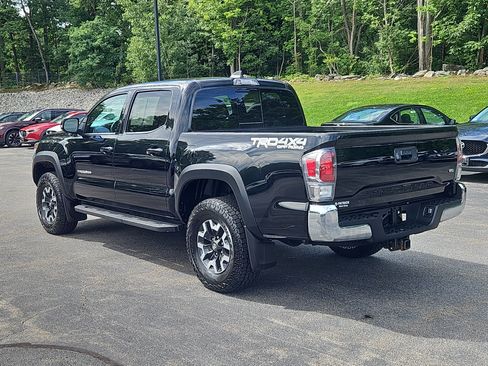 Used 2022 Toyota Tacoma TRD Off-Road AWD/4WD image 21