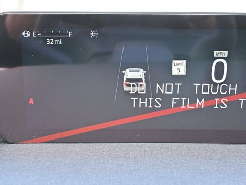 New 2025 Ford Expedition Active image 18