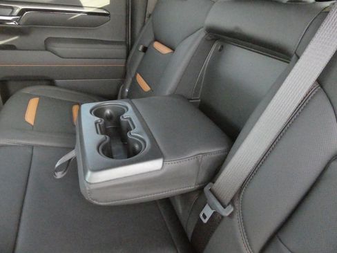 New 2026 GMC Sierra 1500 AT4 w/ AT4 Premium Package image 38