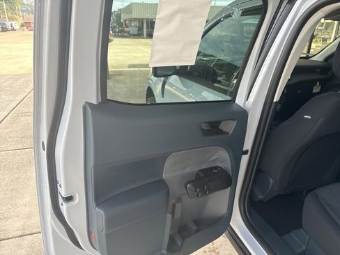 New 2025 Ford Maverick XLT w/ XLT Luxury Package image 16