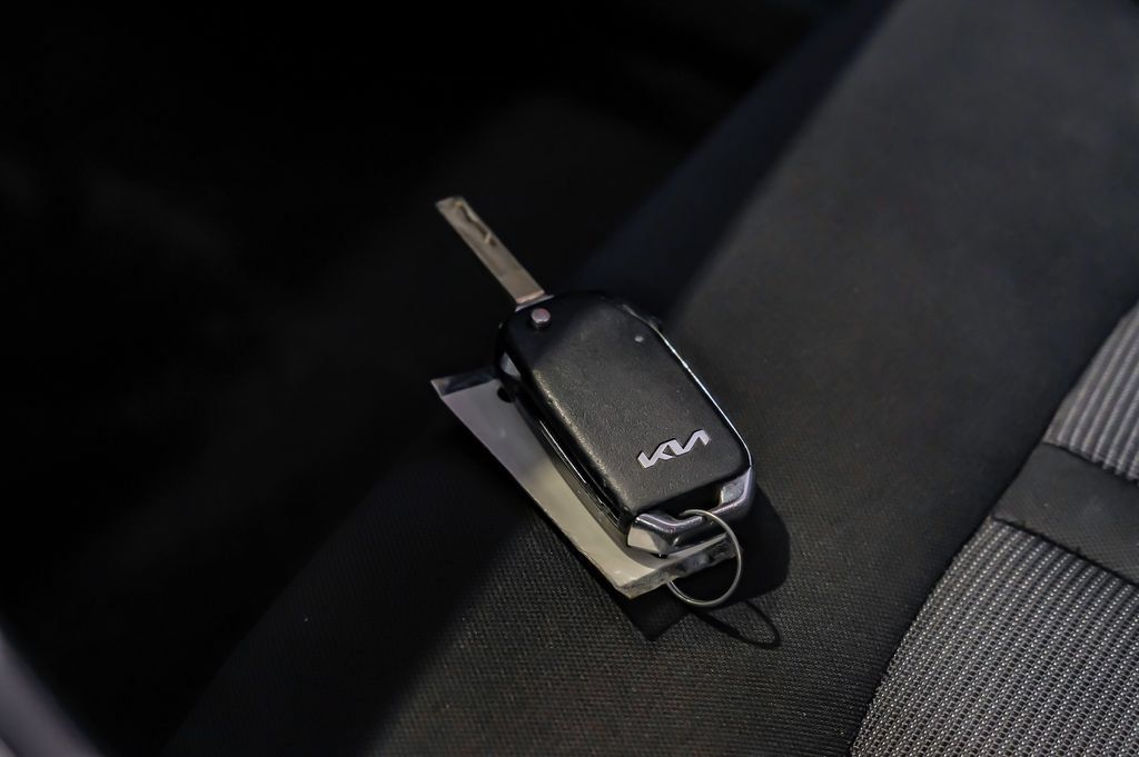 Used 2022 Kia K5 LX FWD image 62